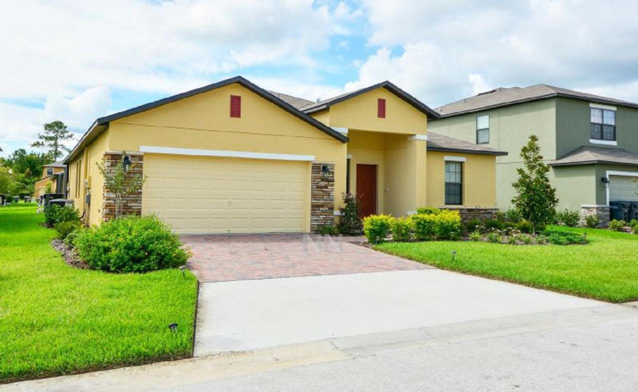 Make Memories With Your Family And Friends In This Beautiful Home 1014 Loughman Exterior foto